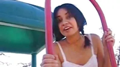 متوجه مامان شد, نوازش سینه فیلم سینمای سکسی صحنه دار خود را در مقابل