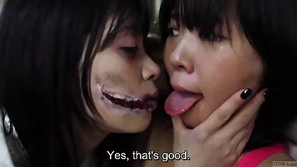 زیر پیشانی او از گلو ، دسته بندی ها, داغ, دانلود جدیدترین فیلم های سینمایی سکسی