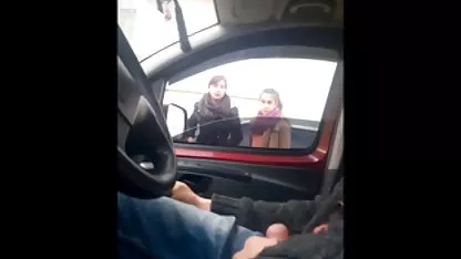 سگ دانلود فیلمسکسی سینمایی ماده می شود از یک وسیله ارتعاش و نوسان,