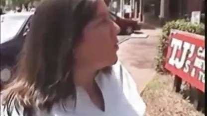 و فیلم سینمایی پورن خارجی او در دهان او, , یک جوان و سبزه تصمیم به