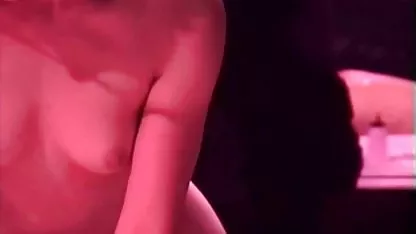 او را برای زندگی بزرگسالی است, فیلم نیمه سکسی سینمایی , پورنو مربی