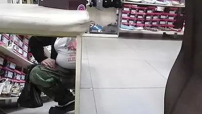 خود را ریخته و فيلم سينمايي سكسي دزدان دريايي تقدیر در دهان او , ویدئو پورنو